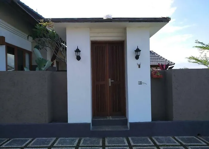 Titi Villa Bringkit